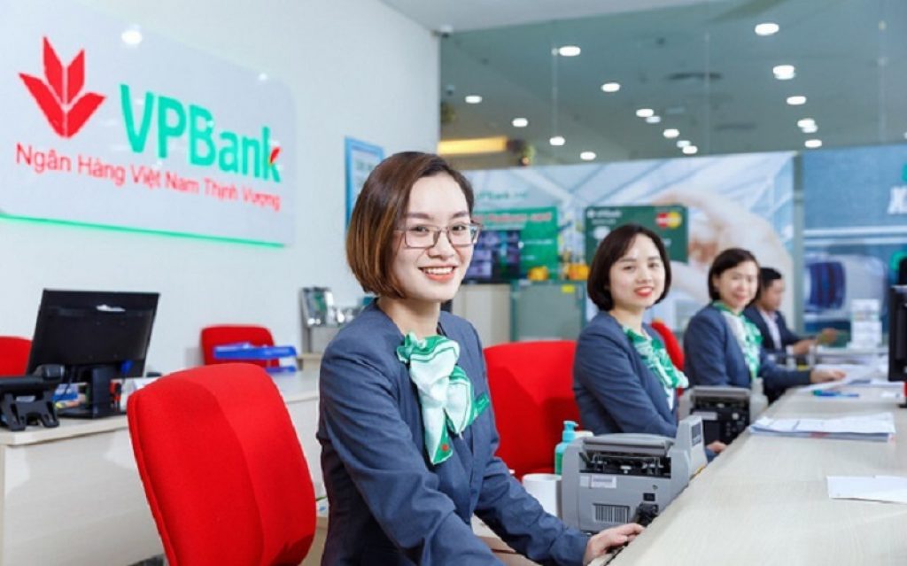 Trước đó, hình thức vay này diễn ra rất thường xuyên ở 1 số bank chuyên cho vay tín chấp như Liên Việt Post Bank, Vpbank, Techcombank, MB Bank.jpg